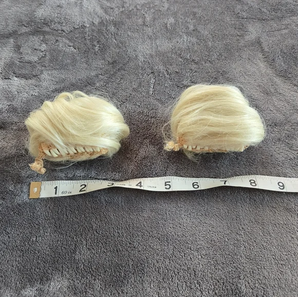 Blonde Clip On Hair Buns And Wig - Picture 6 of 9